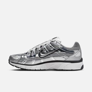 Nike P-6000 Metallic Silver – Size 8 Men